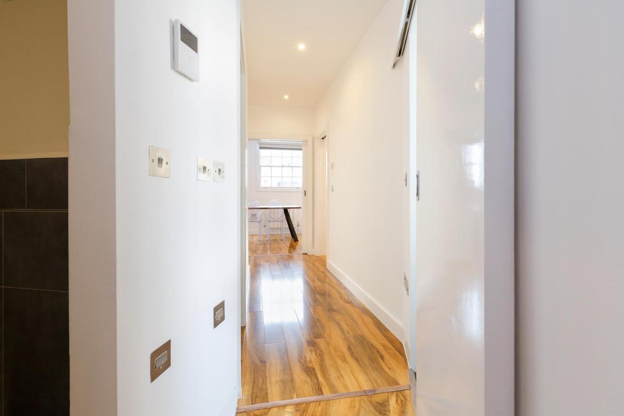 לונדון Spacious 4 Bedrooms Flat In New Oxford Street מראה חיצוני תמונה